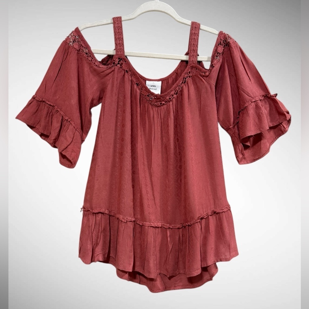 Womens blouse by Knox Rose Size XS cold-shoulder style top short ruffled sleeves